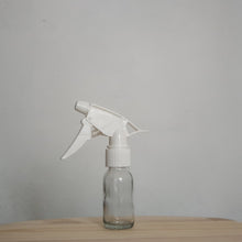 Load image into Gallery viewer, Clear Glass Bottle with White Trigger Sprayer
